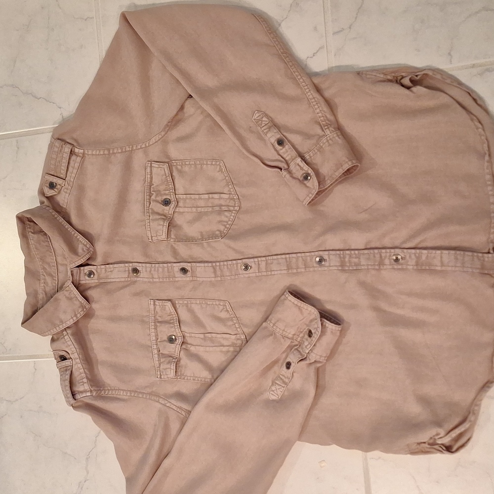 American Eagle Long Sleeve Shirt